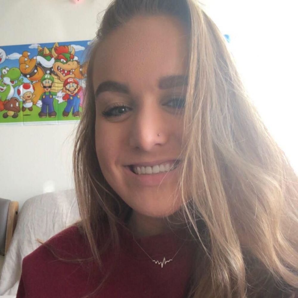 Meet your Posher, Lauren